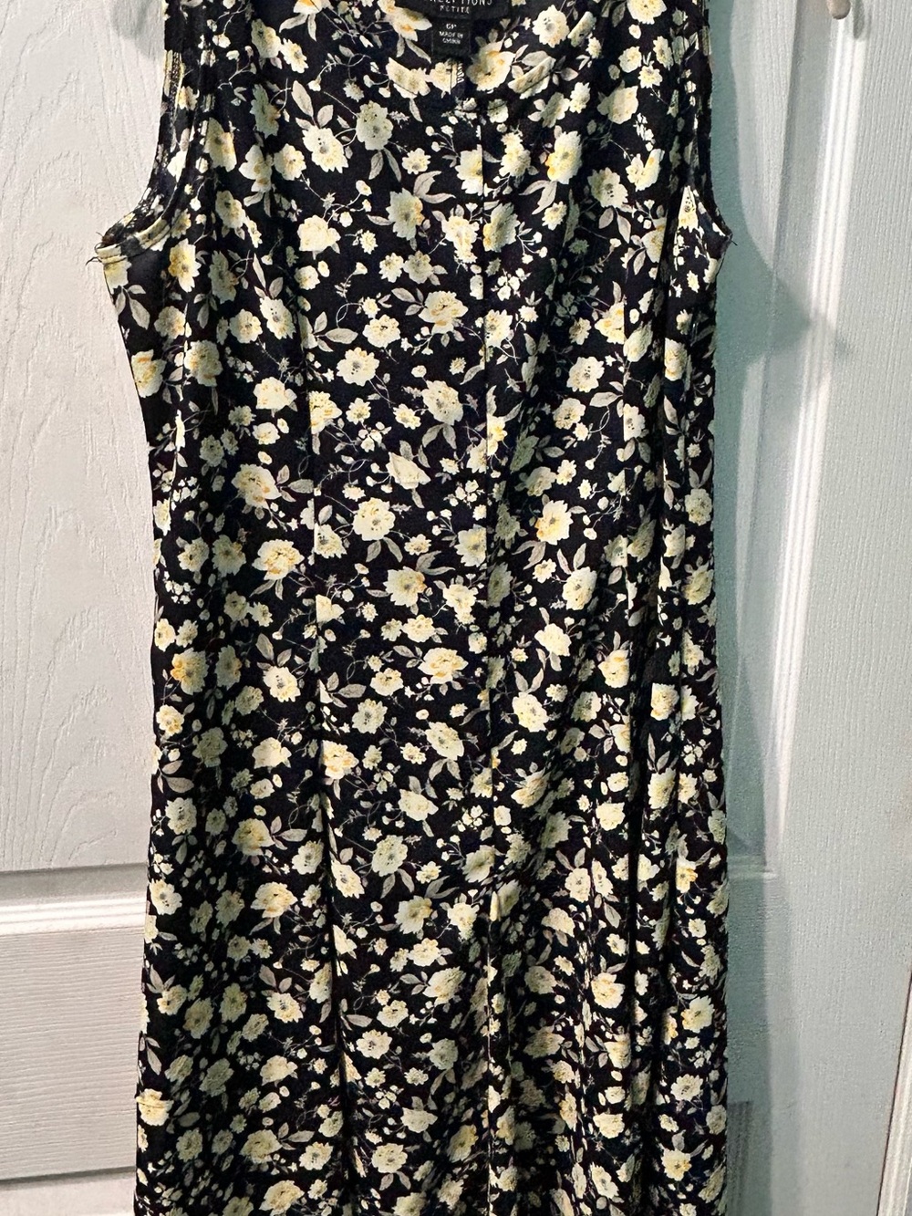 Perceptions Sleeveless Midi Dress - Black with Cream Floral